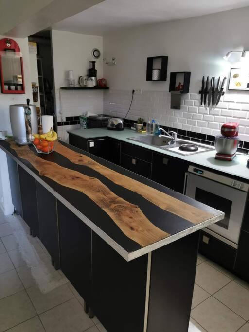 Ferienwohnung Loft Ravissant Avec Jacuzzi Et Parc Orange  Exterior foto